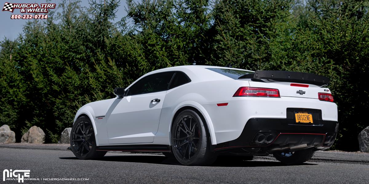 vehicle gallery/chevrolet camaro niche grand prix 20x10  Gloss Black wheels and rims